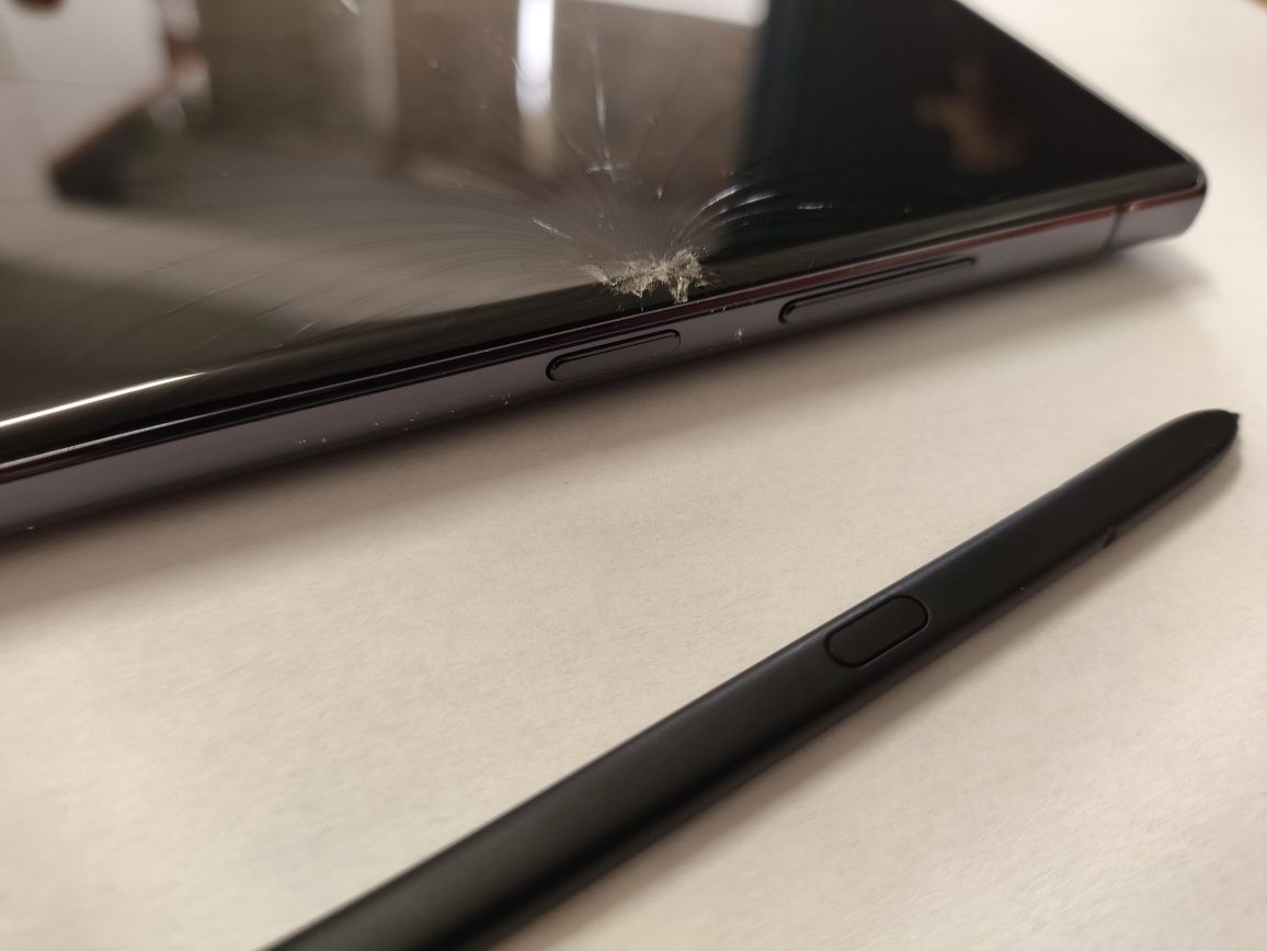 Galaxy S23 Ultra (ecrã partido)