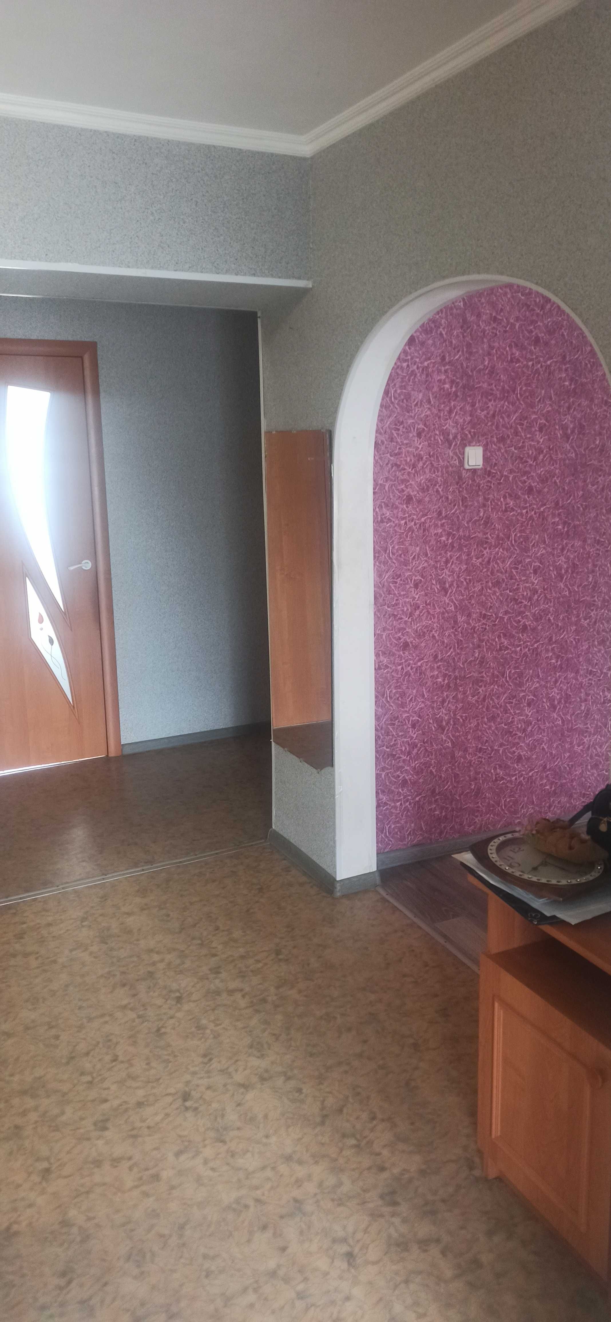 Продам 3-х кімнатну квартиру з індивідуальним опаленням в с.Войниха