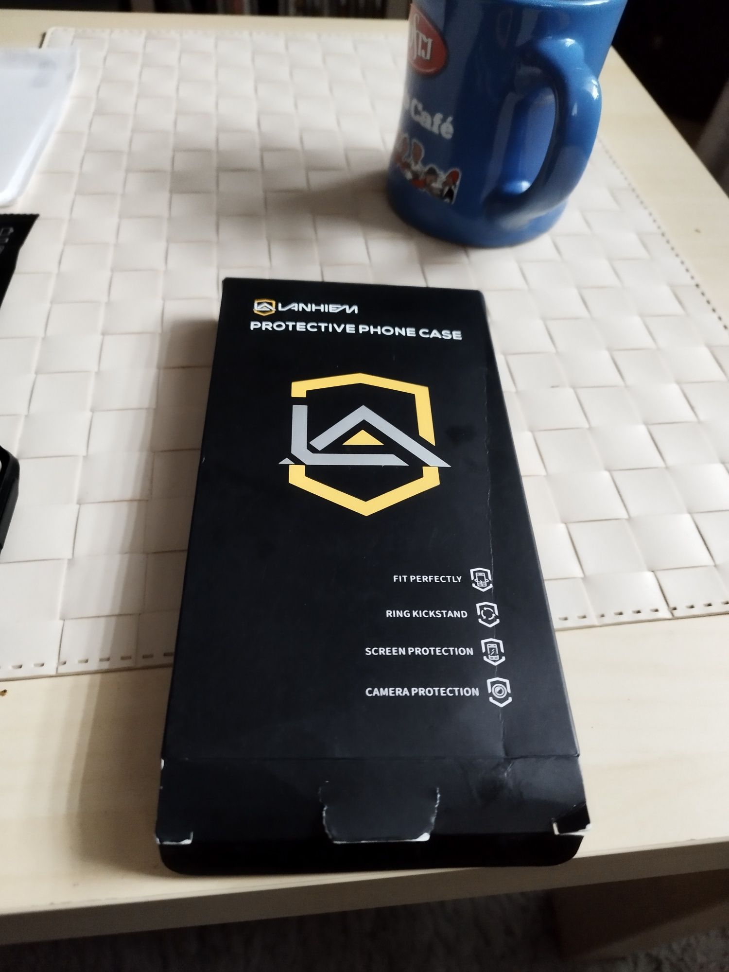 Etui Pancerne na iPhone-a 12