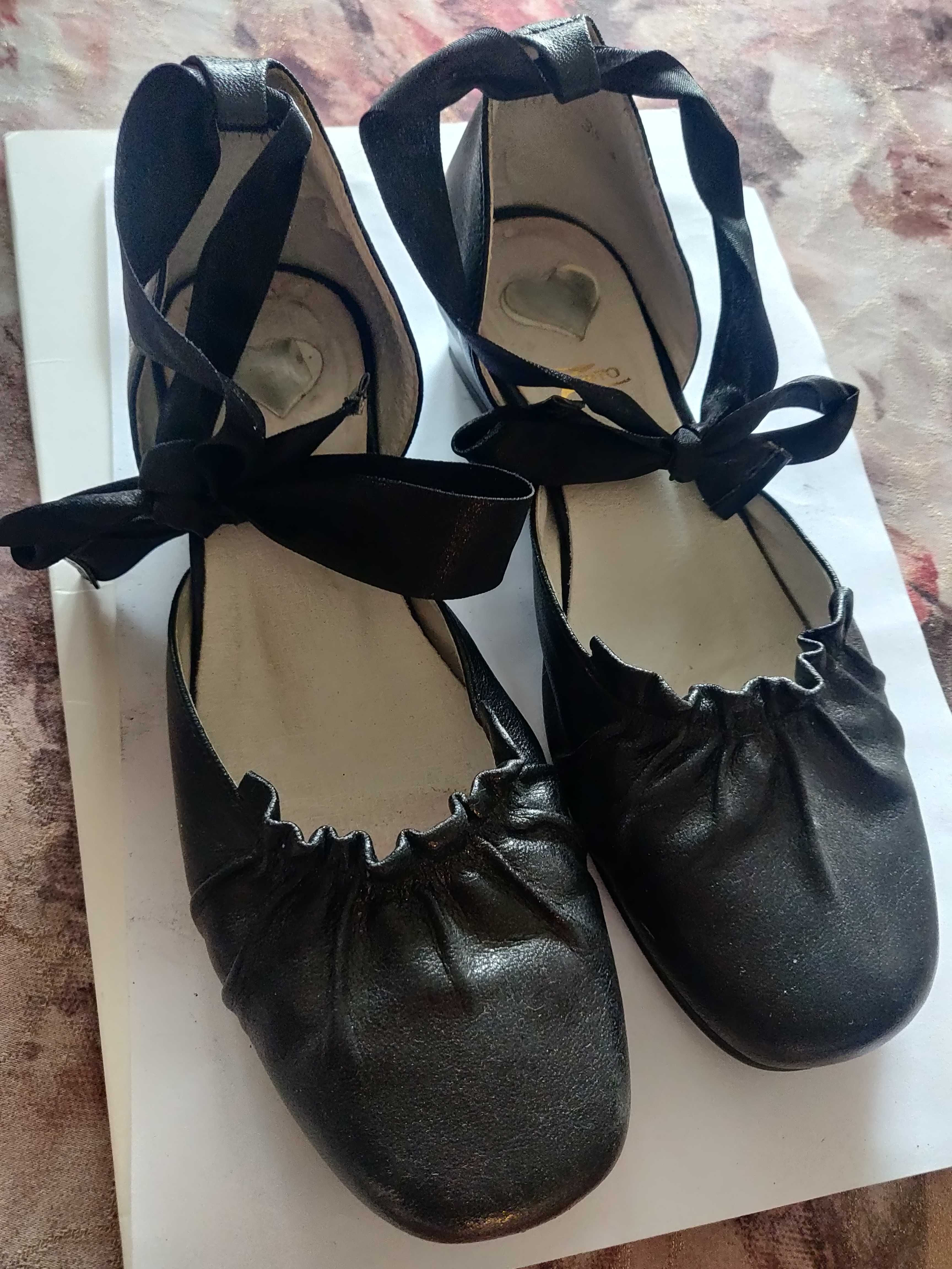 Eleganckie buty (baleriny)  35