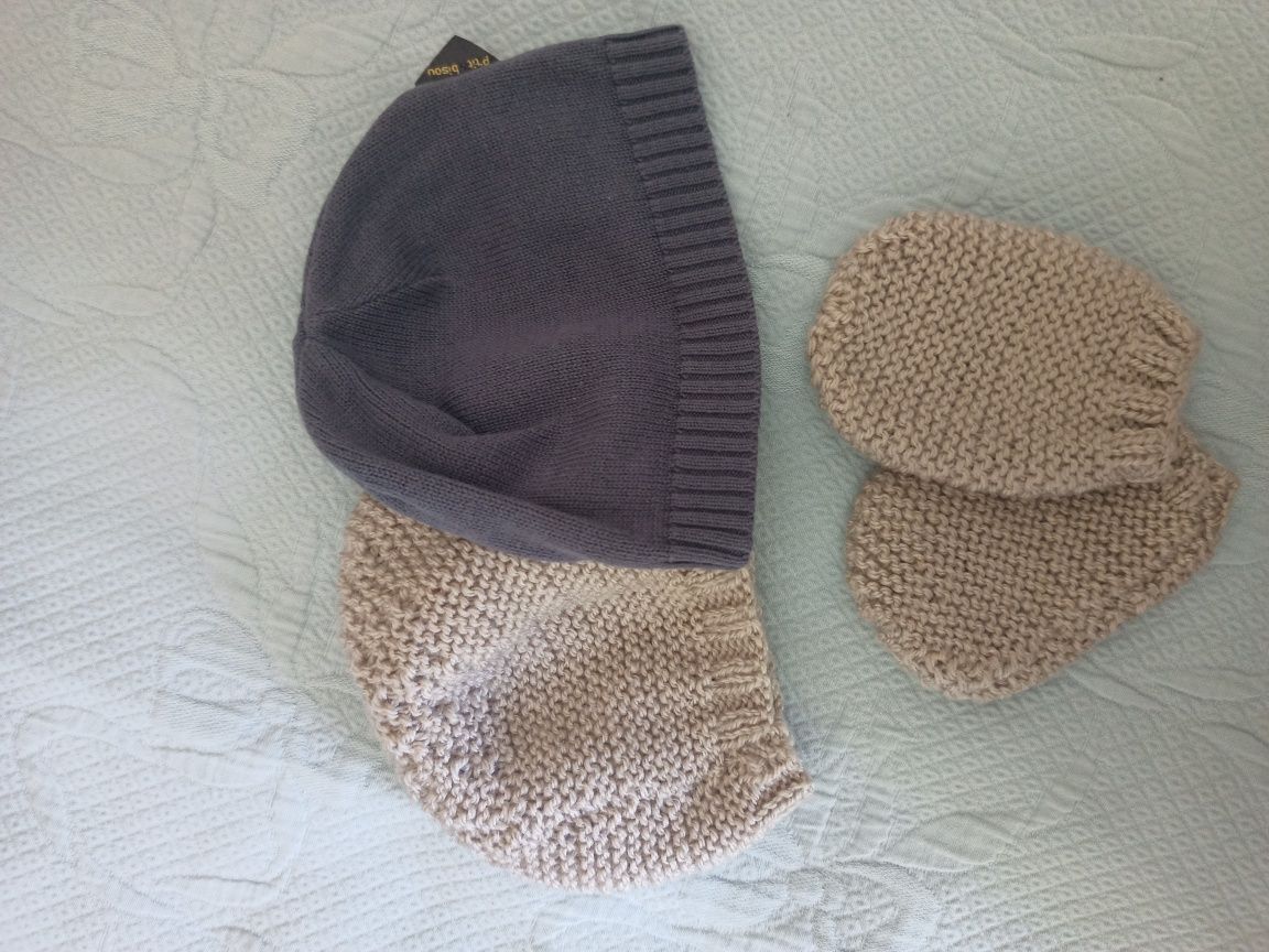 Conjunto de 2 gorros para bébé (inclui um par de luvas)