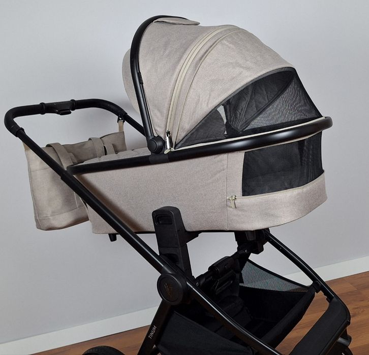 Wózek 3w1 Venicci Tinum SE 2.0 + fotelik Avionaut Pixel