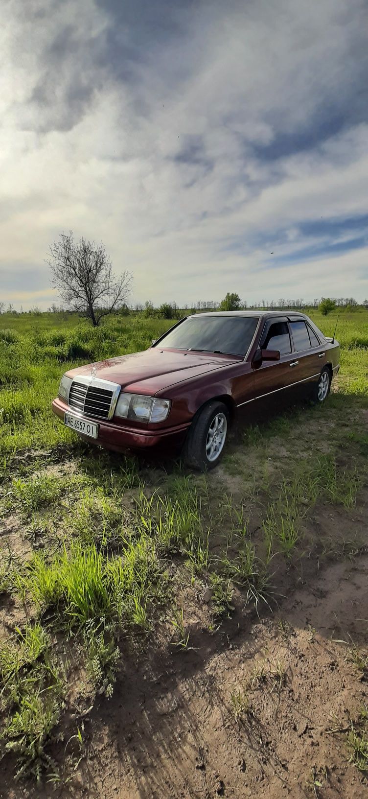 Mercedes-Benz 124