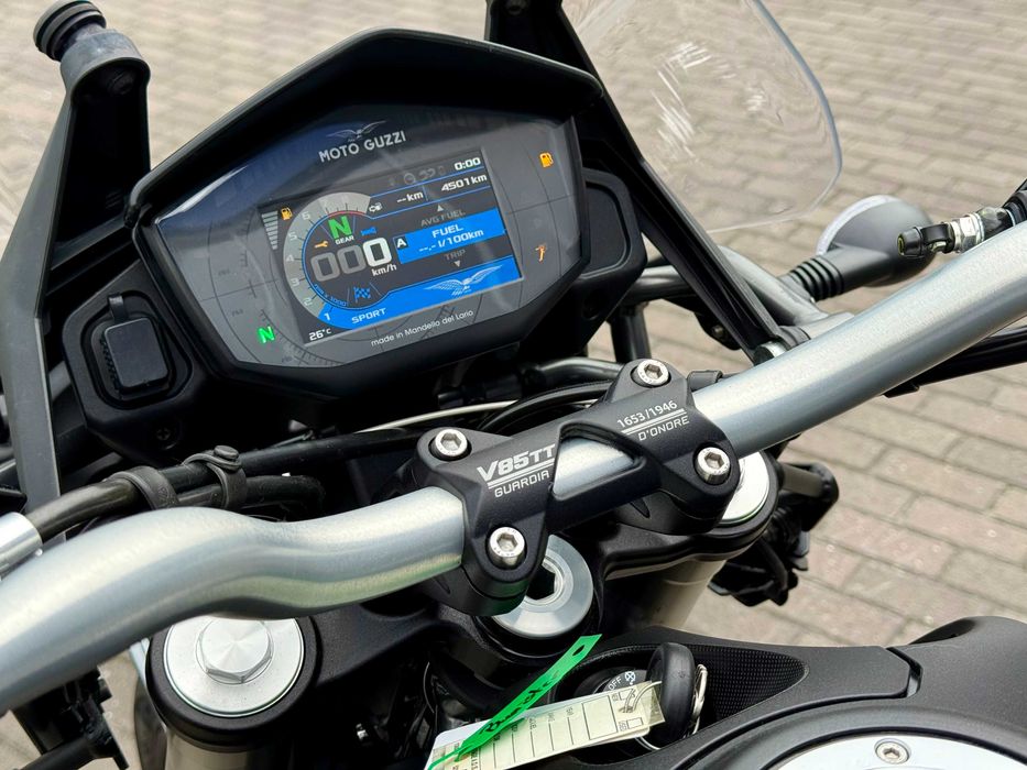 Moto Guzzi V85TT 2023 - Мотосалон.