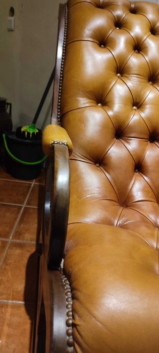 Cadeirão Baloiço em Pele