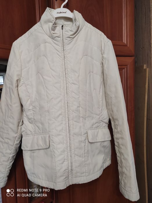 Продам жіночу куртку