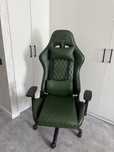 Геймерское кресло GT Racer Pro Green