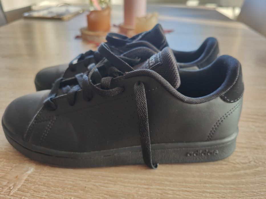 Buty Adidas Advantage Black Junior rozmiar 36 - raz ubrane. Stan jak n