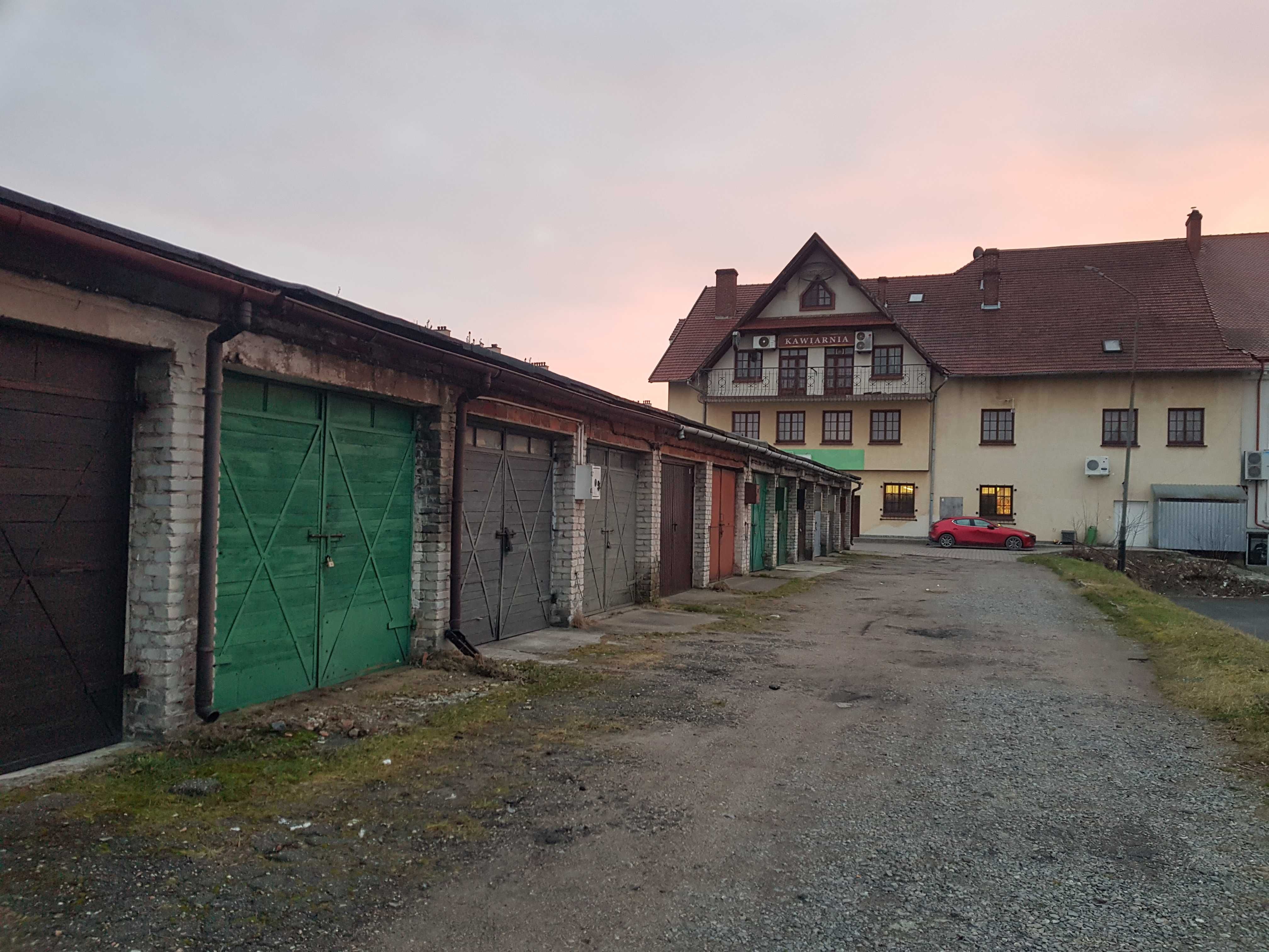 Sprzedam garaż świeżo po remoncie Nowa Sarzyna ul. Jana Pawła II