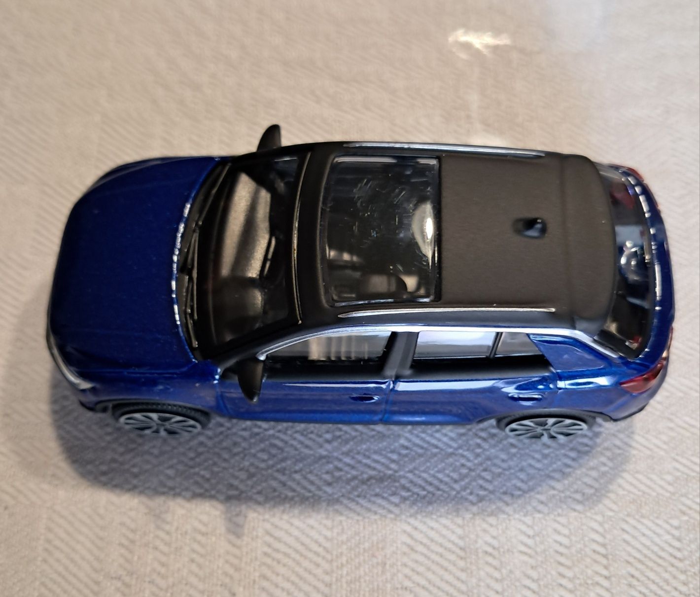 Miniatura T-Roc Escala 1:43 - Nova