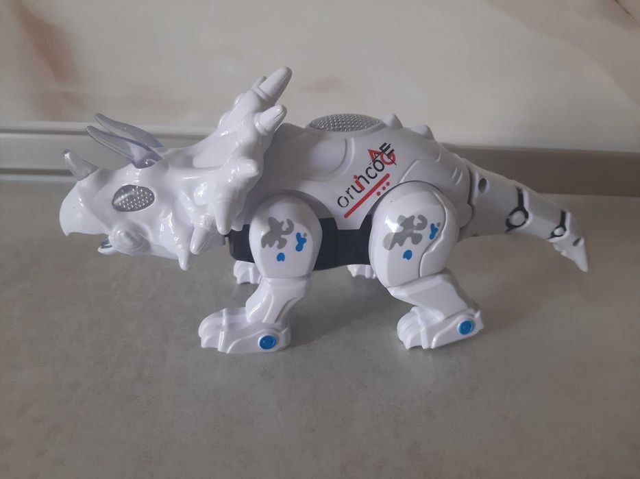 Динозаврик на батарейках