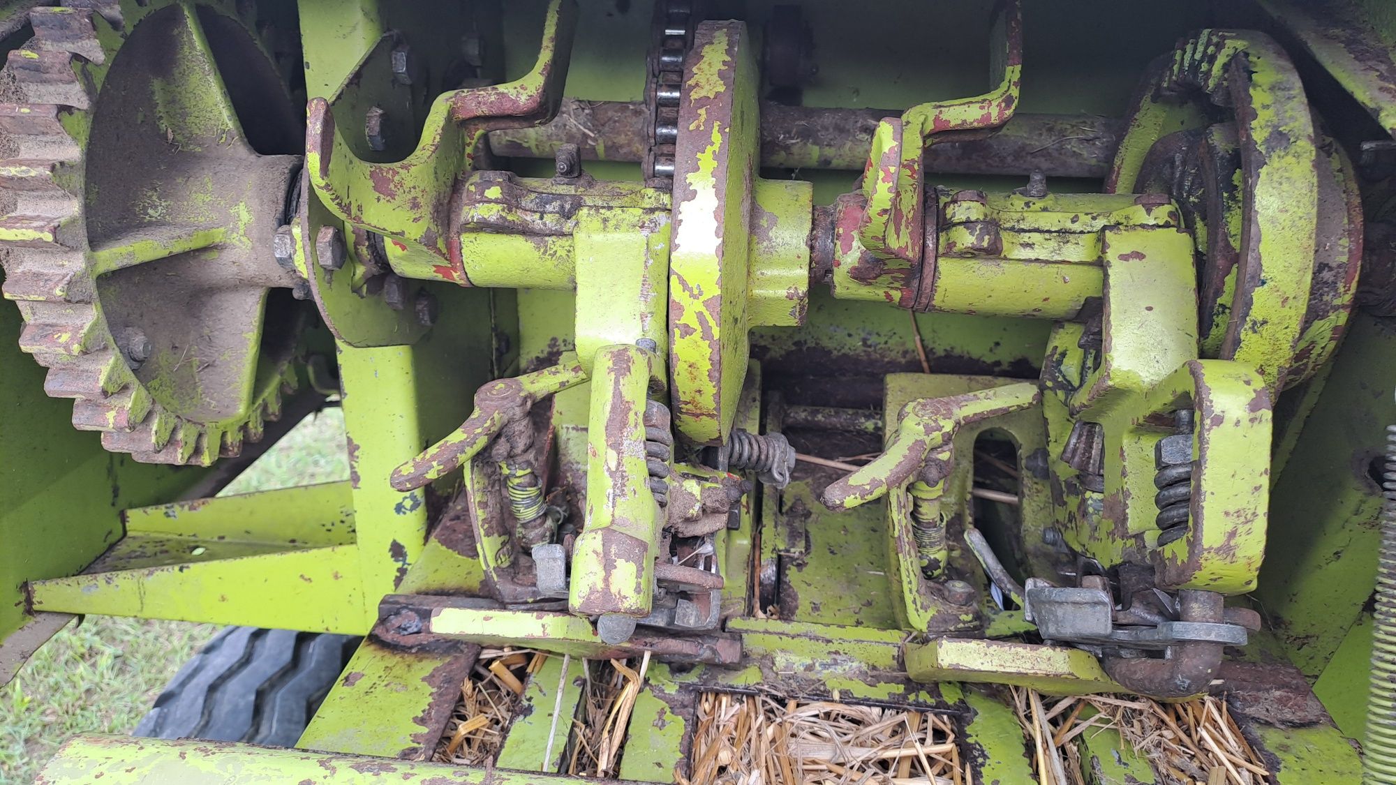 Prasa kostkujaca Claas Markant 5/C-330 Władimirec T25 jak Sipma Z-224