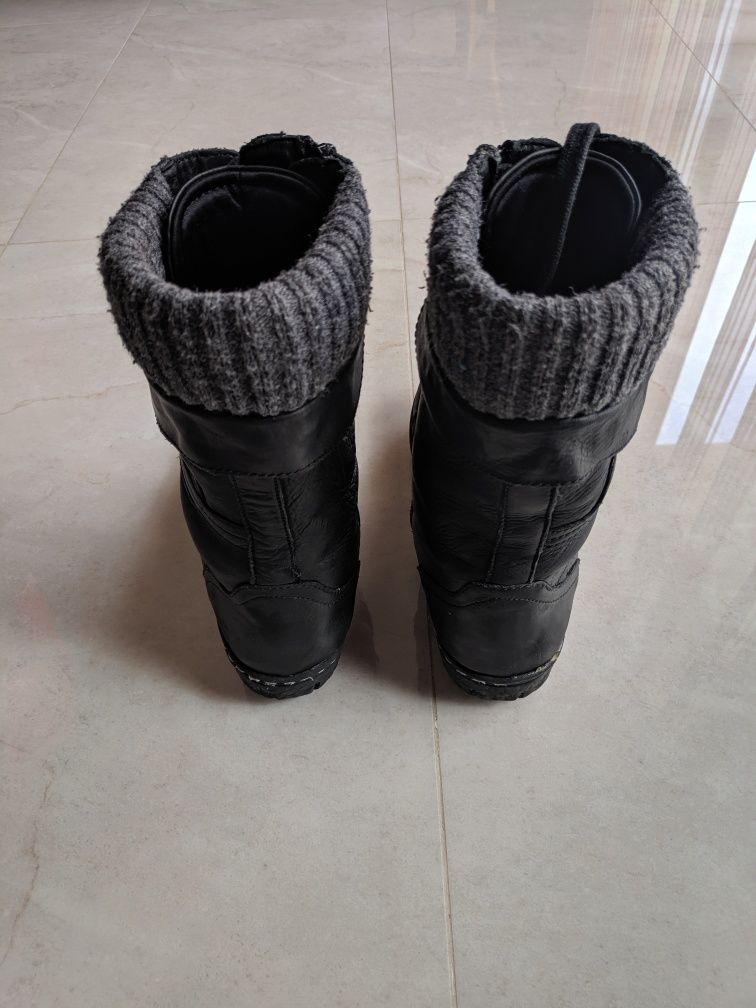 Botas em Couro KangaRoos