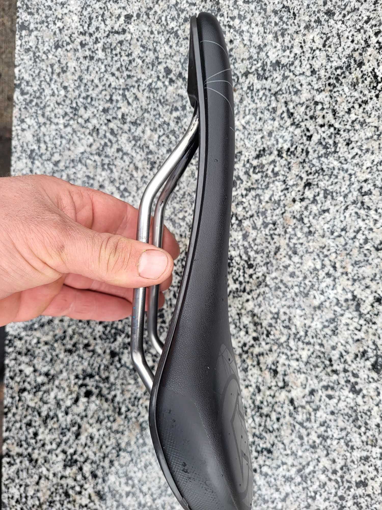 E bike Сідло PRO Volture, чорне, 142 mm