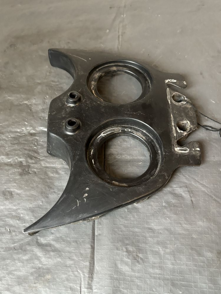 Plastik boczek osłona owiewka baku SUZUKI DR800 750
