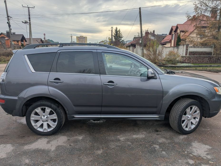Mitsubishi outlander