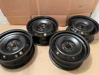 Komplet oryginalnych felg stalowych NISSAN 16"  5X114,3  ET40  6,5J
