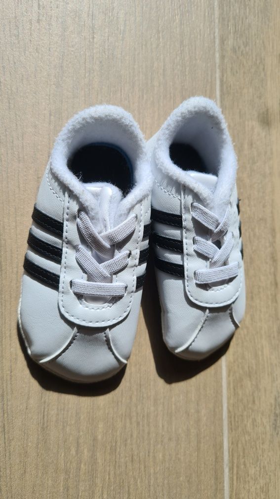 Buciki niemowlęce białe niechodki adidas 19 sneakersy adidaski