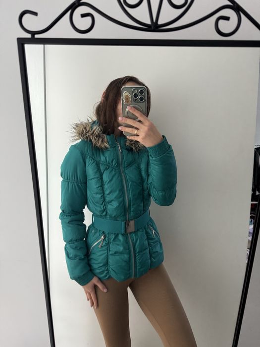 Kurtka pikowana piękny kolor z paskiem H&M