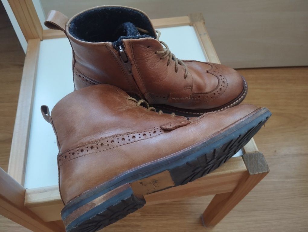Botas em pele Zara
