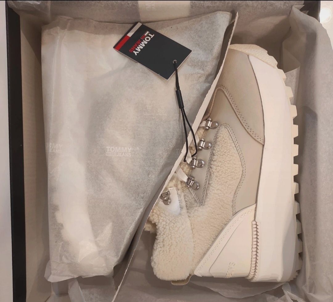 buty zimowe śniegowce sneakersy Tommy Hilfiger