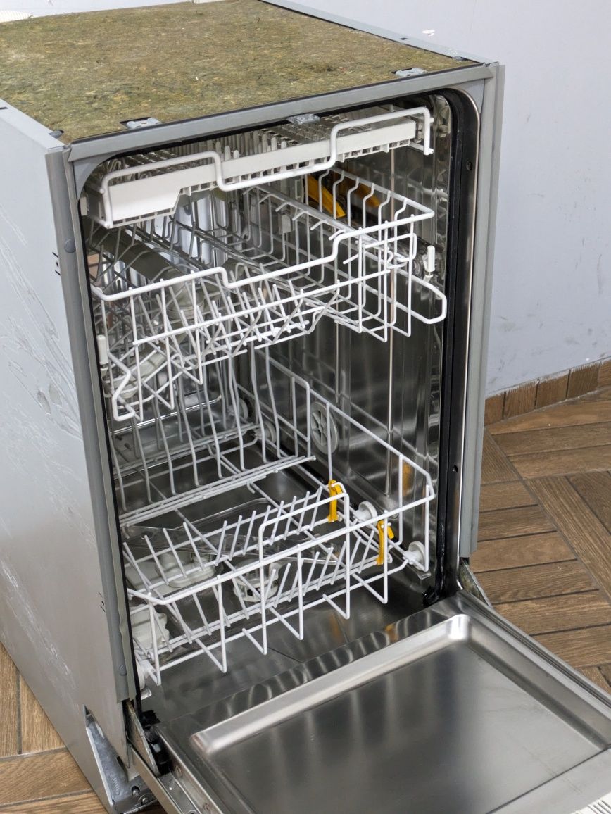 Посудомийна машина Miele G 1162 Повнавбудова 45 см