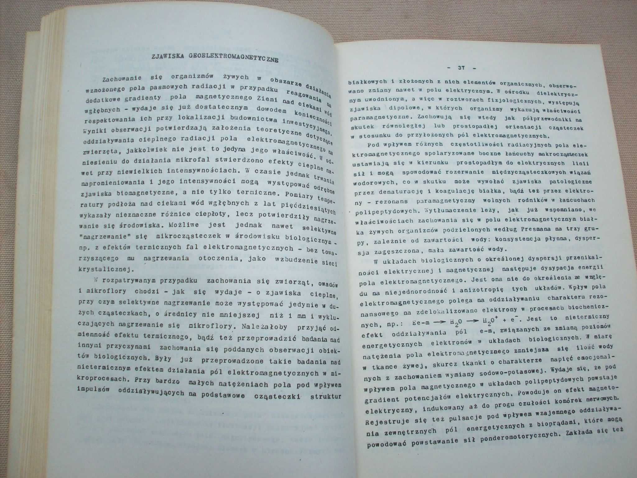 Strefy nad ciekami wód wgłębnych, L.J.Radwanowski, 1988.