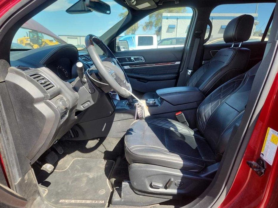 Ford Explorer Platinum 2018 .