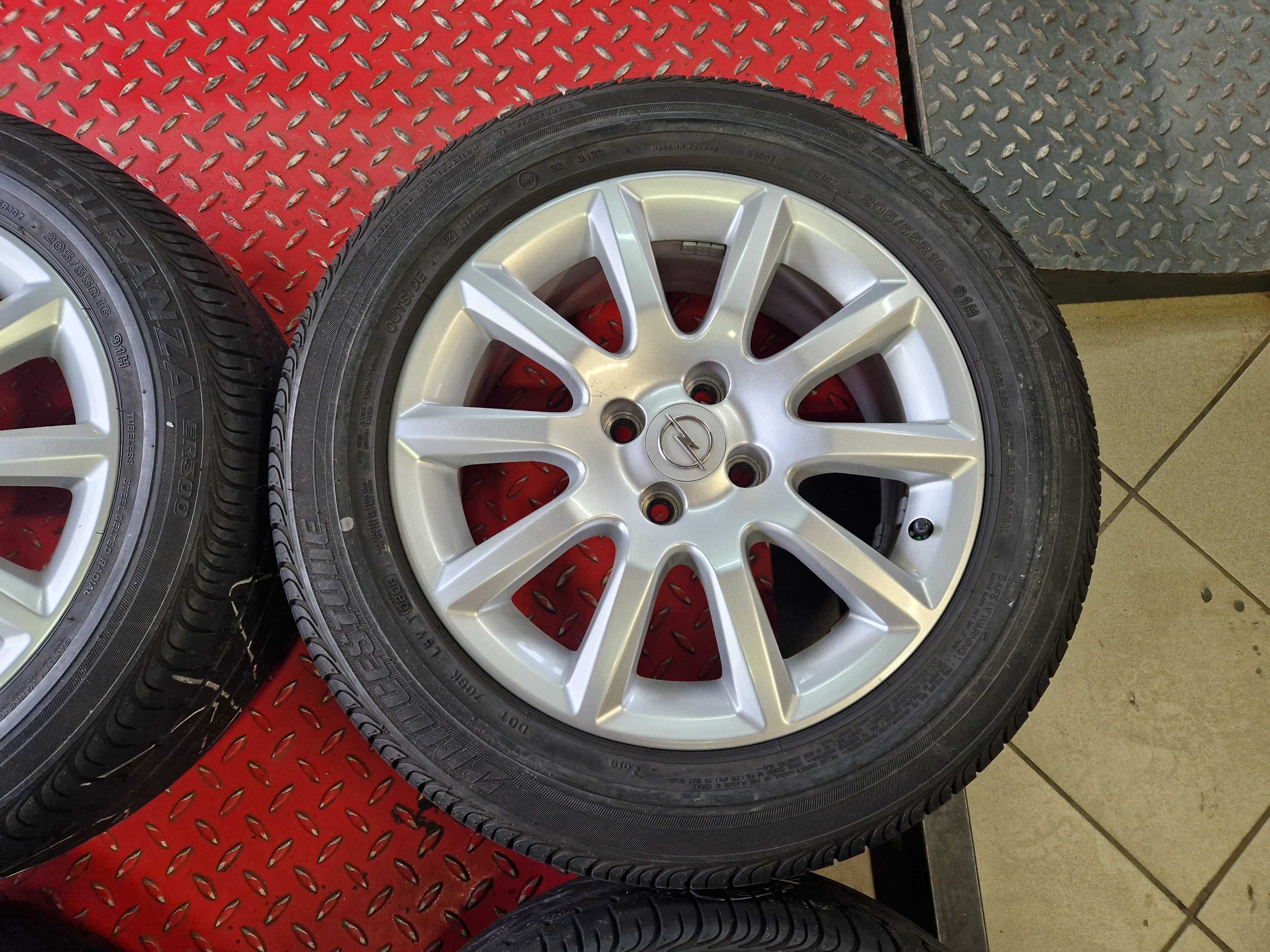 Koła letnie 4x100 205/55R16 Opel Astra Adam Meriva