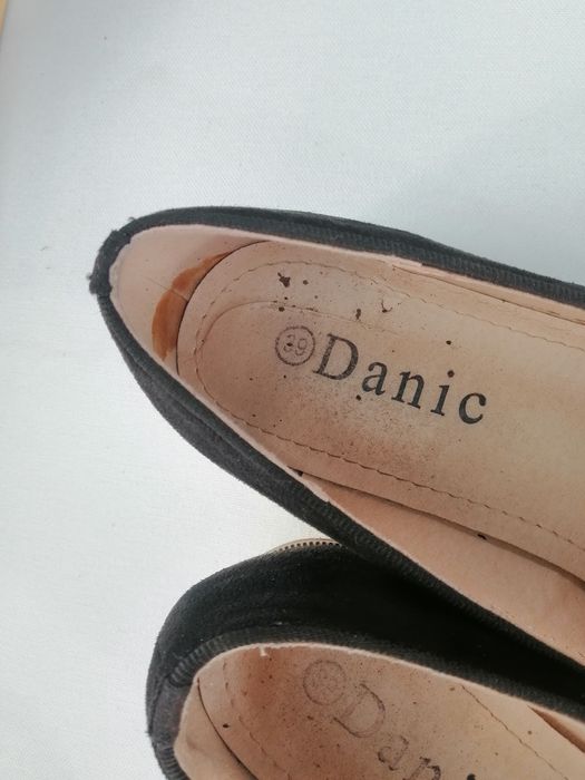 Sapatos em camurça como novos