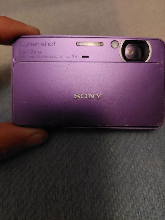 Цифровой фотоаппарат Sony Cyber-shot DSC-T99
