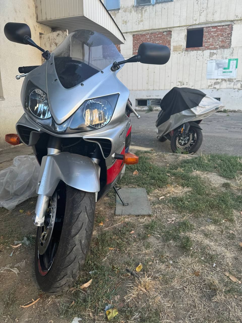 Мотоцикл HONDA CBR600 F4i
