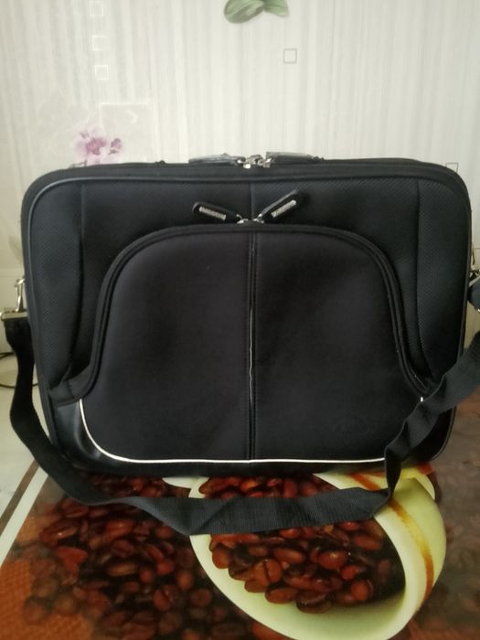 Продам сумку для ноутбука