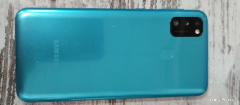 Телефон Samsung M21 ,64 гб