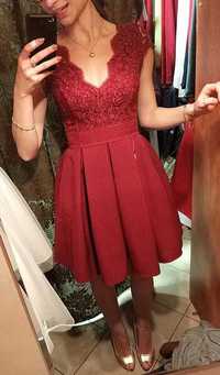 Elegancka sukienka czerwona rozkloszowana rozmiar XS