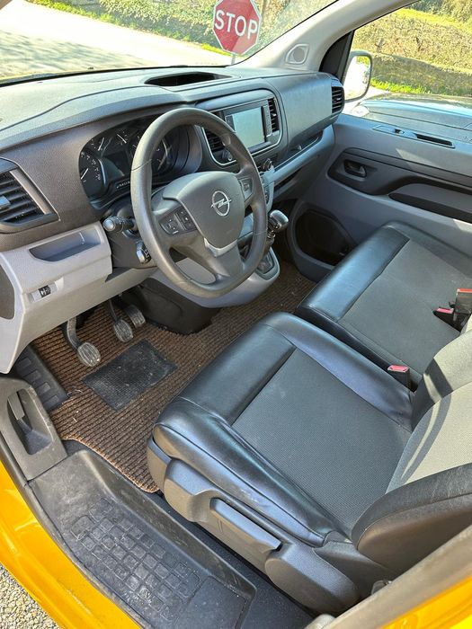 Opel Vivaro Longa 2022