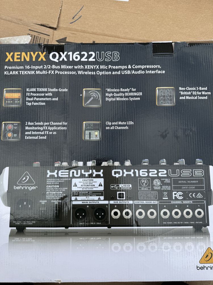 Behringer Xenyx qx 1622usb