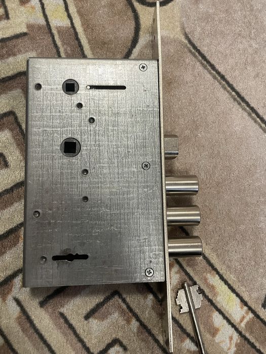 Замок врезной Гардиан 3012