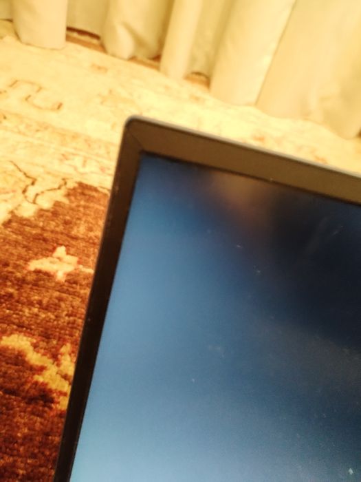 Asus VivoBook i7 com reconhecimento facial