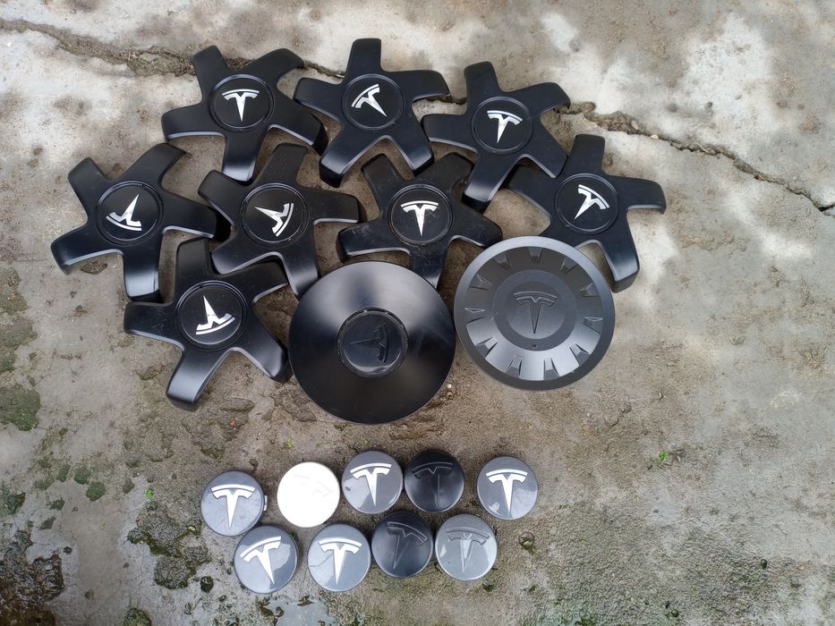 Ковпаки дисків Tesla