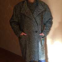 Шерстяное женское пальто на размер 48-50. Летняя цена !