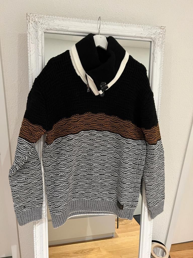 Pullover novo, nunca usado!
