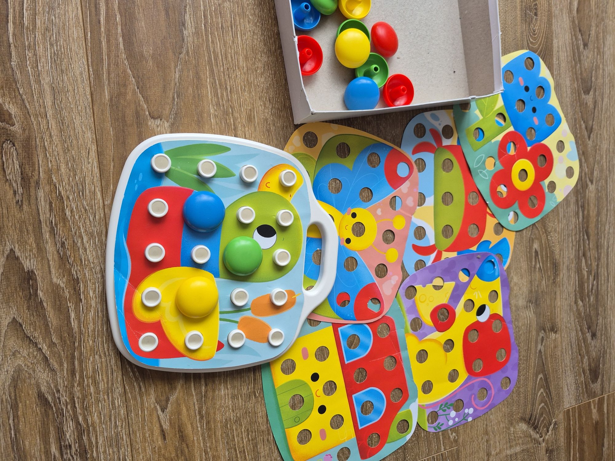 Zestaw puzzli I gier