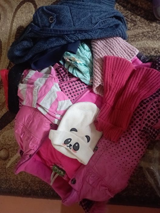 Отдам вещи на девочку б/у