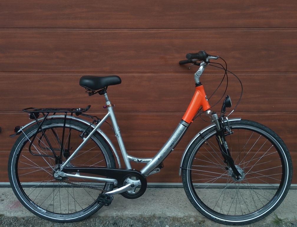 Безкоштовна доставка додому. Велосипед Arcadia Shimano Nexus 8