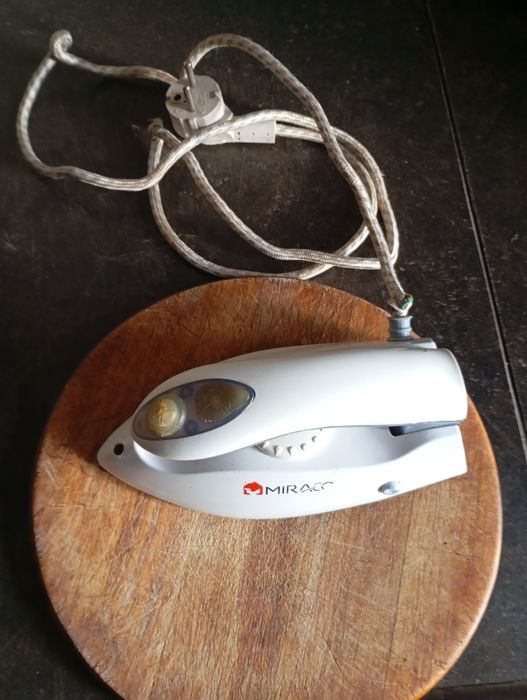 Продам портативный утюг