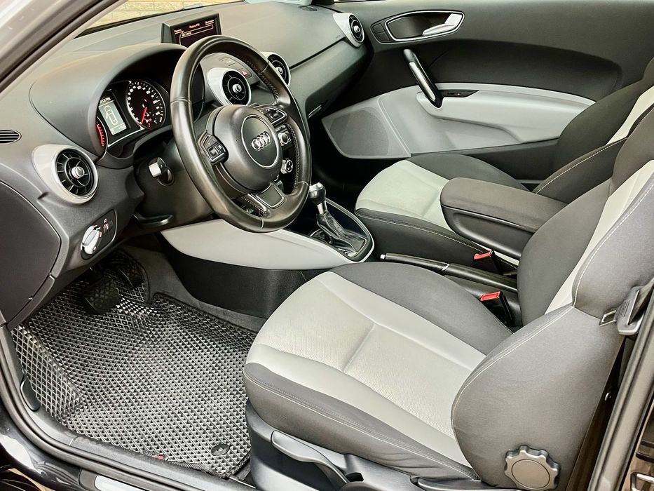 Автомобіль Ауді А1