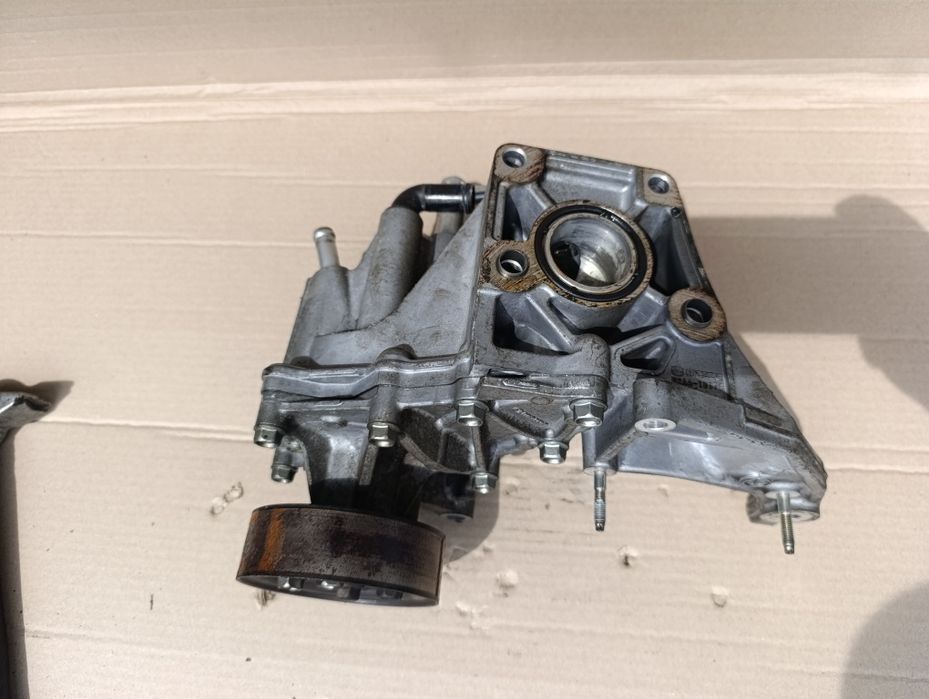 Помпа 2.2 MZR-CD Mazda 6 GH CX-7 Mazda 3