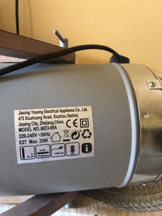 Lampa stojąca metal drewno vintage szara