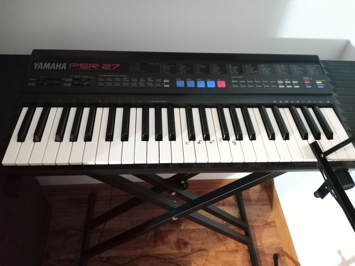 Keyboard Yamaha PSR - 27